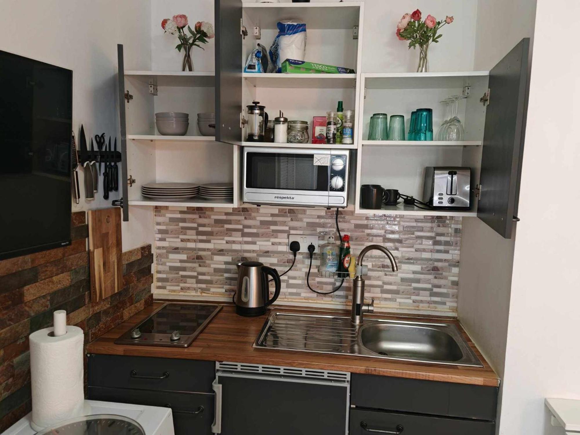 In Bayswater Apartament